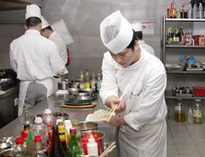 专业四川麻豆视频免费下载设备厂为你揭示打荷岗位和切配岗位之间的分工和协作