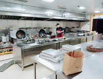 成都学校麻豆视频免费下载设备厂家告诉你大型学校食堂麻豆视频免费下载设备包含哪些?